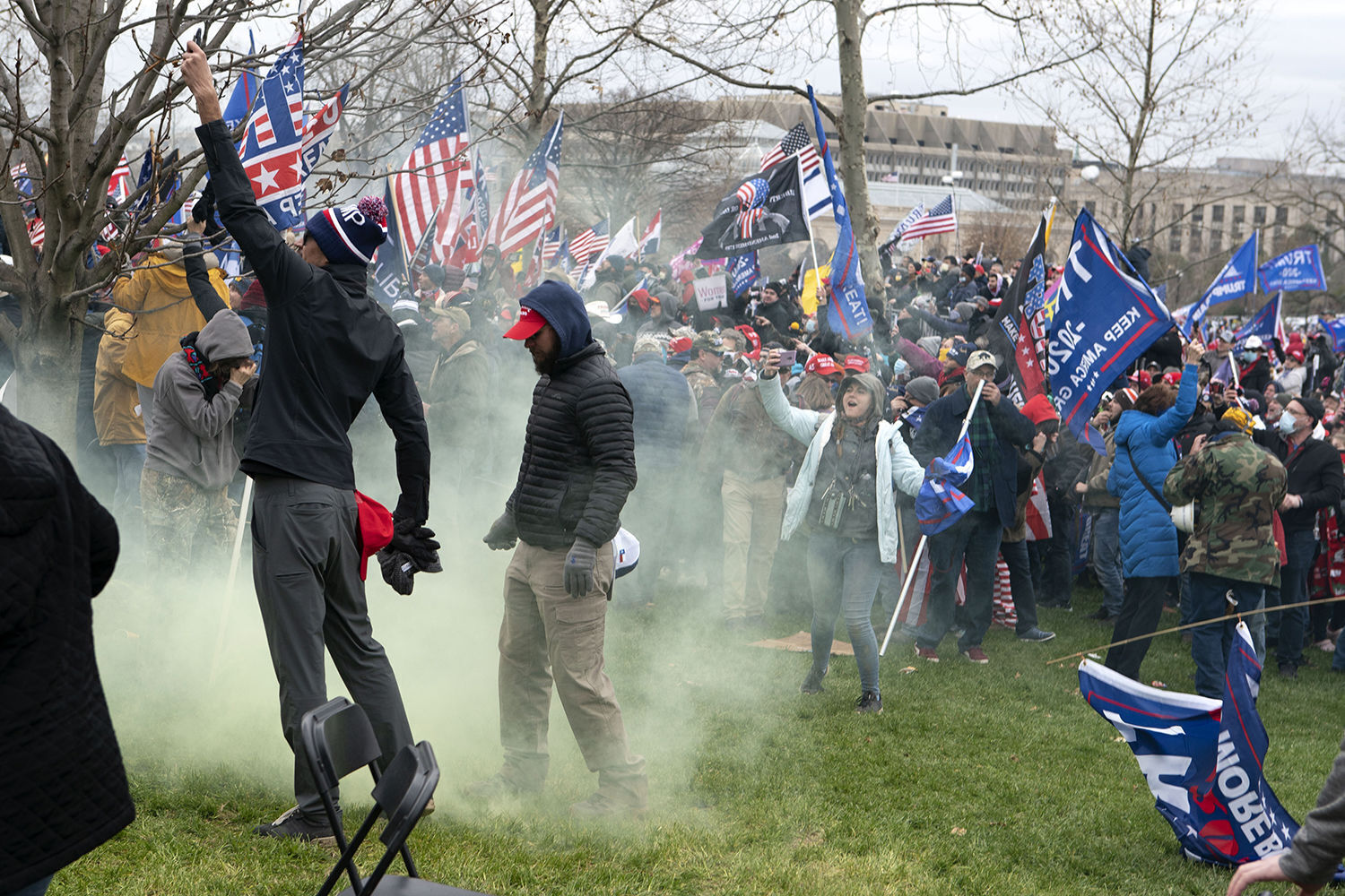 hires: Capitol riot, outside